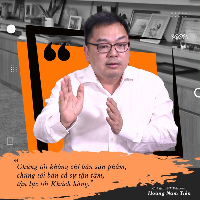 Ông Hoàng Nam Tiến cùng loạt câu quảng cáo gây bão trong lần đầu livestream bán hàng